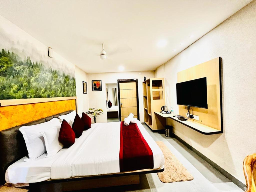 Hotel Lake View Airport Zone 海得拉巴 外观 照片